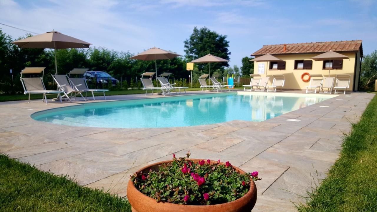 Punta Dei Lecci Villa Рипарбела Екстериор снимка