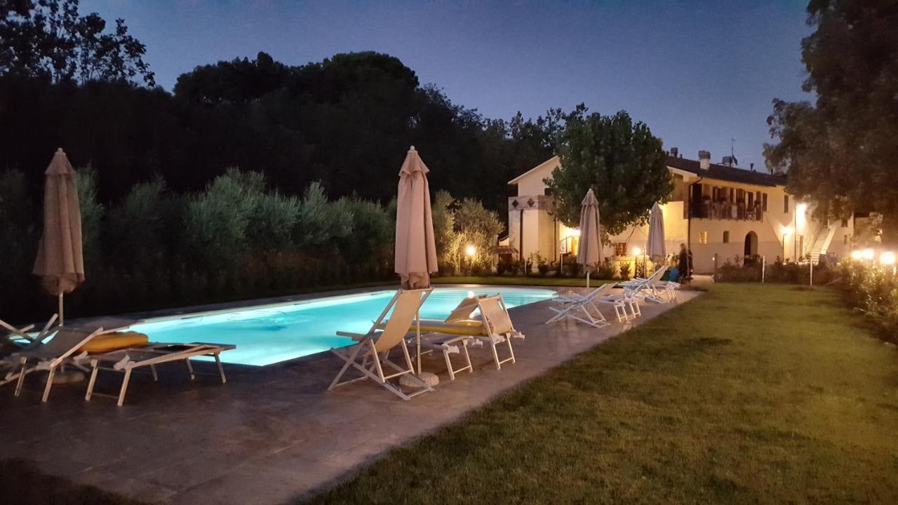 Punta Dei Lecci Villa Рипарбела Екстериор снимка