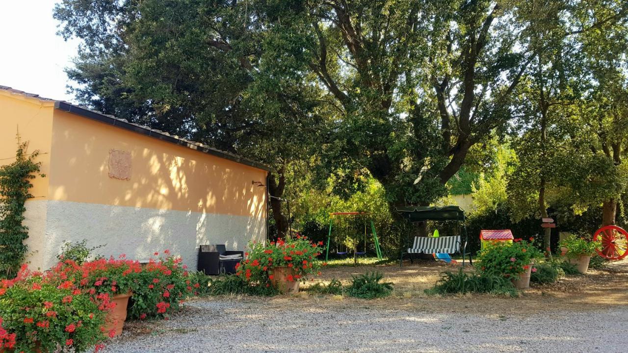 Punta Dei Lecci Villa Рипарбела Екстериор снимка