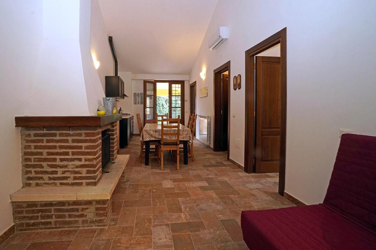 Punta Dei Lecci Villa Рипарбела Екстериор снимка